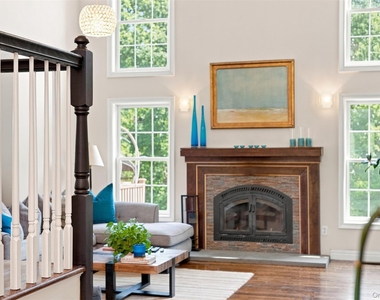 34 Woodcrest Lane - Photo Thumbnail 5
