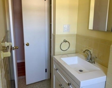 187 E 11th Street - Photo Thumbnail 9