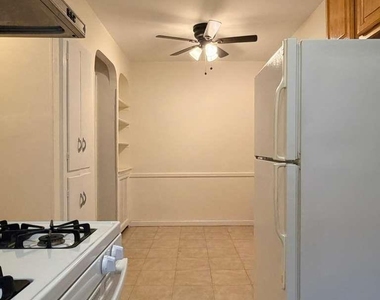 7731 166th Street - Photo Thumbnail 3