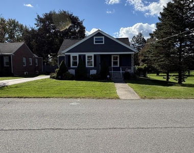 68 Van Dyke Avenue - Photo Thumbnail 2