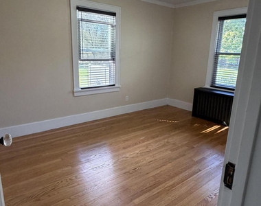 68 Van Dyke Avenue - Photo Thumbnail 20