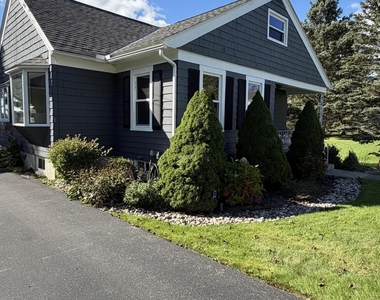 68 Van Dyke Avenue - Photo Thumbnail 4