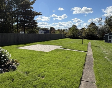 68 Van Dyke Avenue - Photo Thumbnail 24