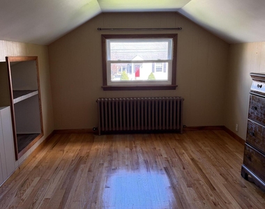 68 Van Dyke Avenue - Photo Thumbnail 9