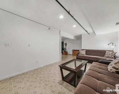 197 Barclay Court - Photo Thumbnail 19