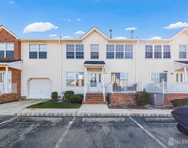 197 Barclay Court - Photo Thumbnail 24
