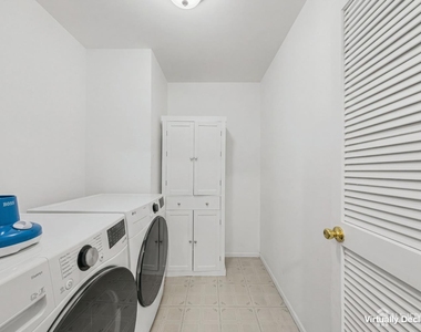 197 Barclay Court - Photo Thumbnail 18