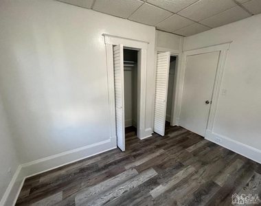 147 S Pine Avenue - Photo Thumbnail 11