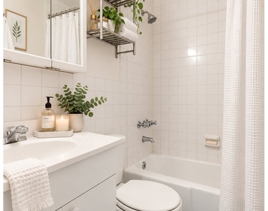 137 W 95th Street - Photo Thumbnail 5