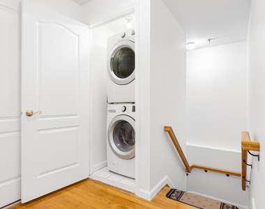 125 Bergen Street - Photo Thumbnail 5