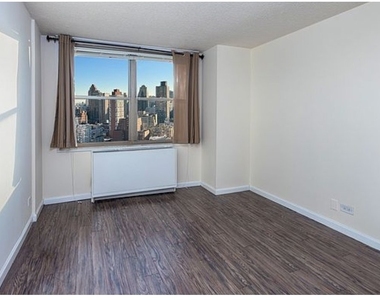 301 E 79th Street - Photo Thumbnail 4