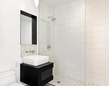 150 N 5th Street - Photo Thumbnail 8