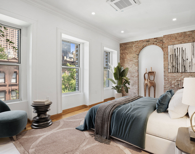 328 W 46th Street - Photo Thumbnail 3