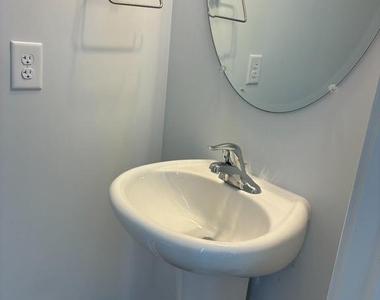 107 Olga Drive - Photo Thumbnail 10