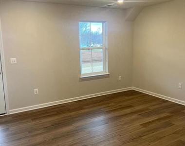 11 Gray Silver Rd - Photo Thumbnail 3