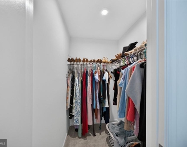 220 Gentle Breeze Drive - Photo Thumbnail 13