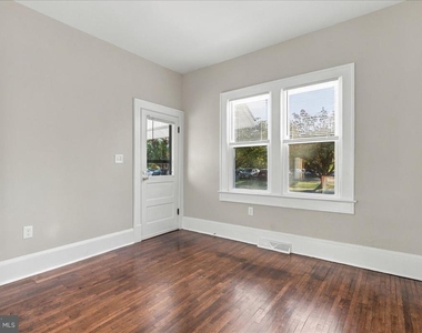 143 S Purcell Avenue - Photo Thumbnail 22