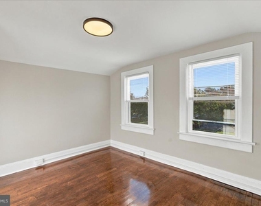 143 S Purcell Avenue - Photo Thumbnail 34