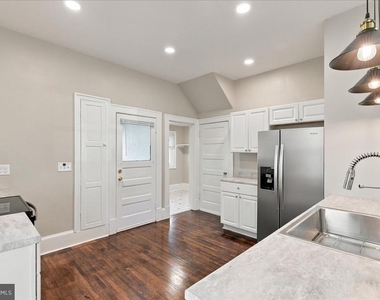 143 S Purcell Avenue - Photo Thumbnail 15