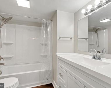 143 S Purcell Avenue - Photo Thumbnail 30