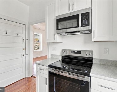 324 W Boscawen Street - Photo Thumbnail 3