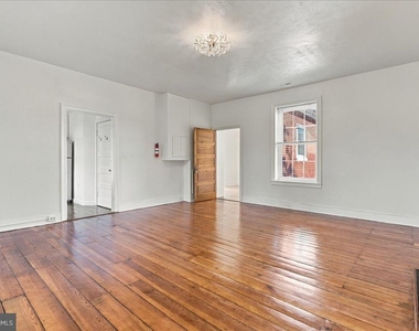 324 W Boscawen Street - Photo Thumbnail 8