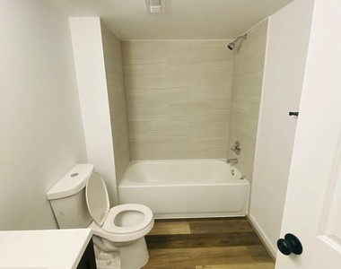204 Truslow Ridge Court - Photo Thumbnail 9