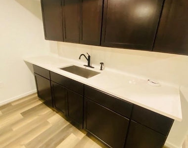 204 Truslow Ridge Court - Photo Thumbnail 7