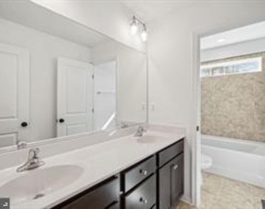 204 Truslow Ridge Court - Photo Thumbnail 16