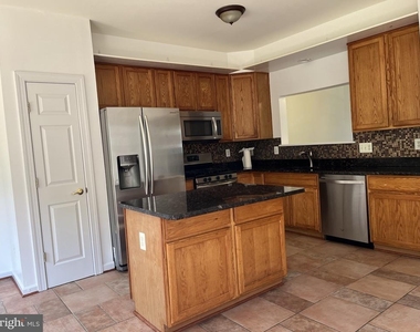 14118 Madrigal Drive - Photo Thumbnail 7