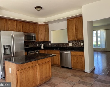 14118 Madrigal Drive - Photo Thumbnail 6