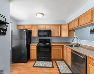 1684 Thenia Place - Photo Thumbnail 1