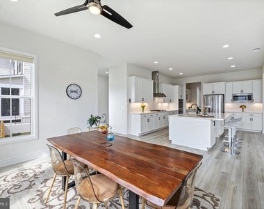 23747 Alton Ridge Place - Photo Thumbnail 6