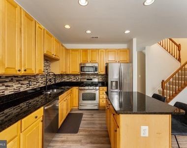42795 Shaler Street - Photo Thumbnail 6