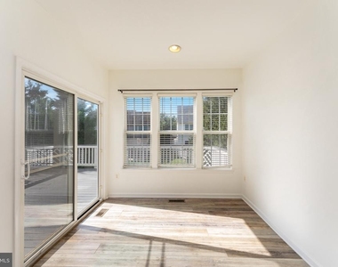 42795 Shaler Street - Photo Thumbnail 8