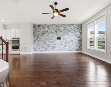 44735 Medway Terrace - Photo Thumbnail 4
