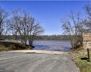 20373 Cottswold Terrace - Photo Thumbnail 7