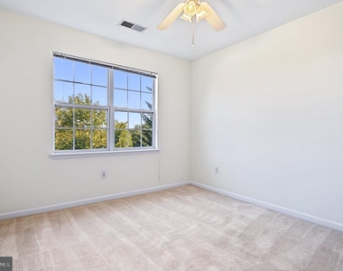 12921 Centre Park Circle - Photo Thumbnail 19