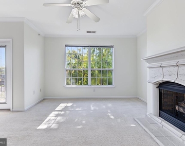 12921 Centre Park Circle - Photo Thumbnail 2
