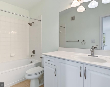 12921 Centre Park Circle - Photo Thumbnail 21