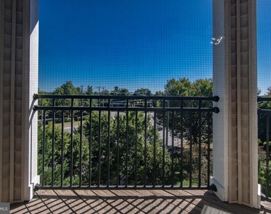 12921 Centre Park Circle - Photo Thumbnail 24