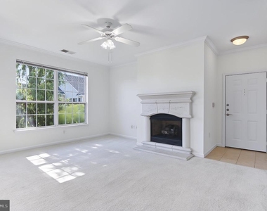 12921 Centre Park Circle - Photo Thumbnail 3