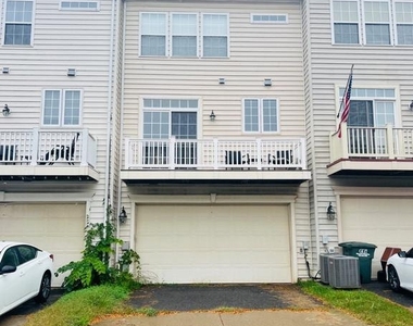 4665 Carisbrooke Lane - Photo Thumbnail 11