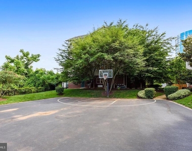 1571 Spring Gate Drive - Photo Thumbnail 25