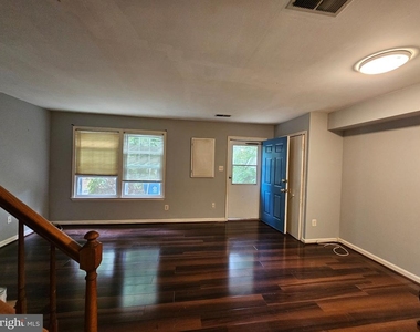 14431 Gringsby Court - Photo Thumbnail 4