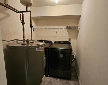 14431 Gringsby Court - Photo Thumbnail 16