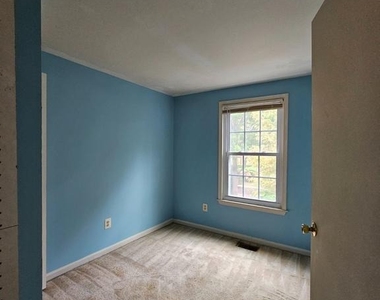 14431 Gringsby Court - Photo Thumbnail 8