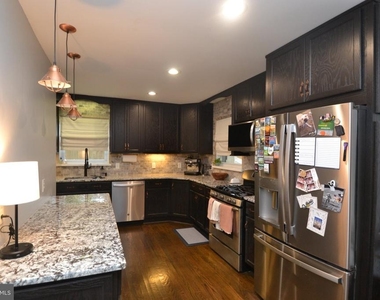 7133 Oakland Avenue - Photo Thumbnail 4
