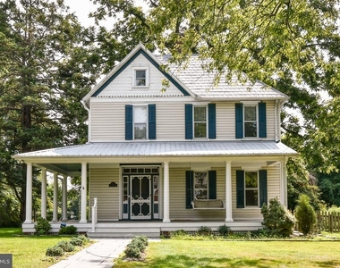 2415 Sandburg Street - Photo Thumbnail 1