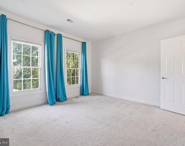 1358 Northwyck Court - Photo Thumbnail 12